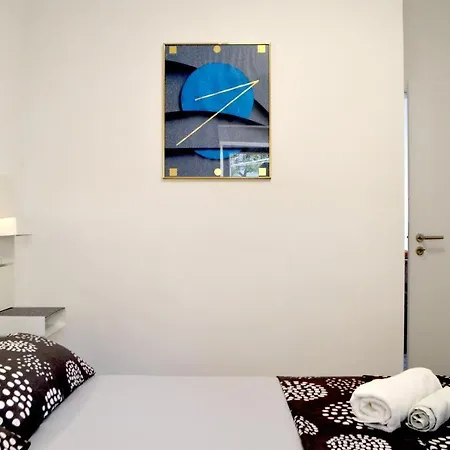 Nearby Beach, Mariane 95 * Preko