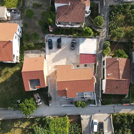 Apartment Nearby Beach, Mariane 95 Preko